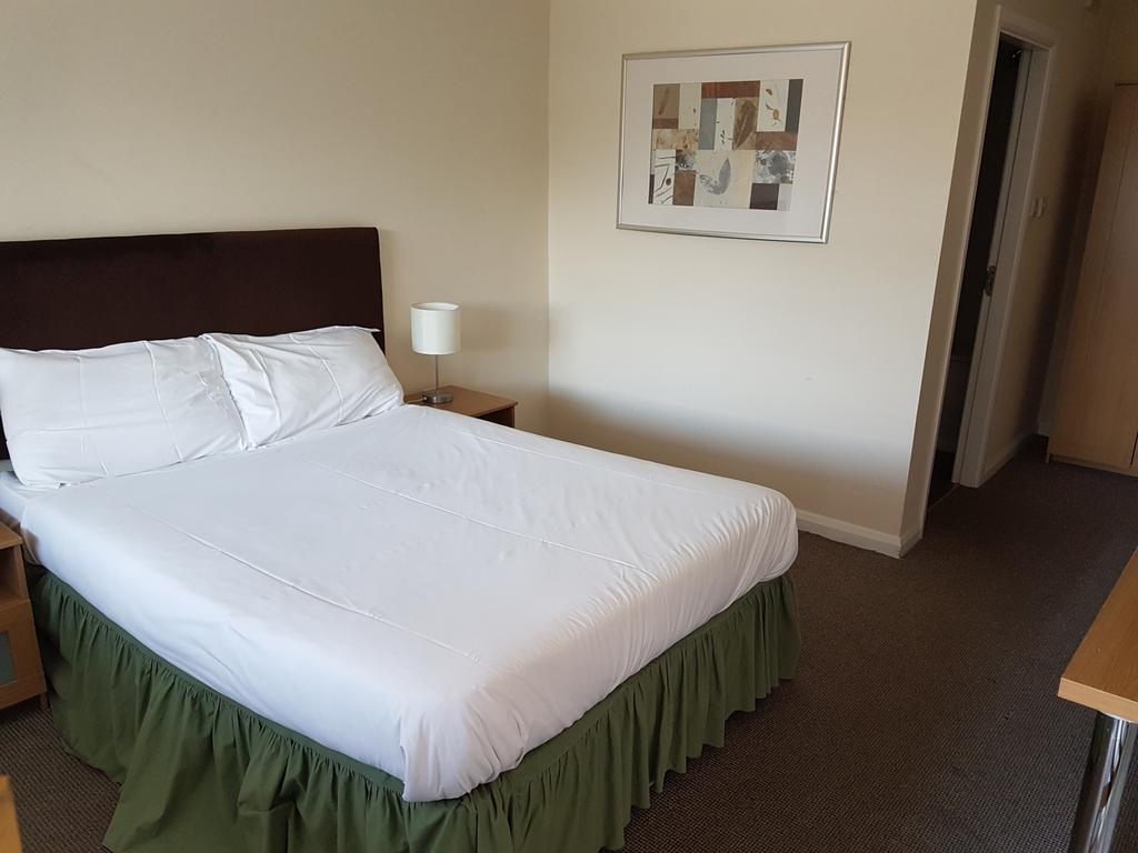 Plough Motel Stoke-on-Trent Εξωτερικό φωτογραφία